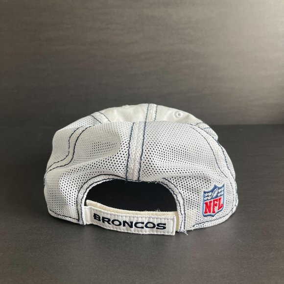 Denver Broncos Reebok On field Strap back Mesh Hat - Picture 4 of 6